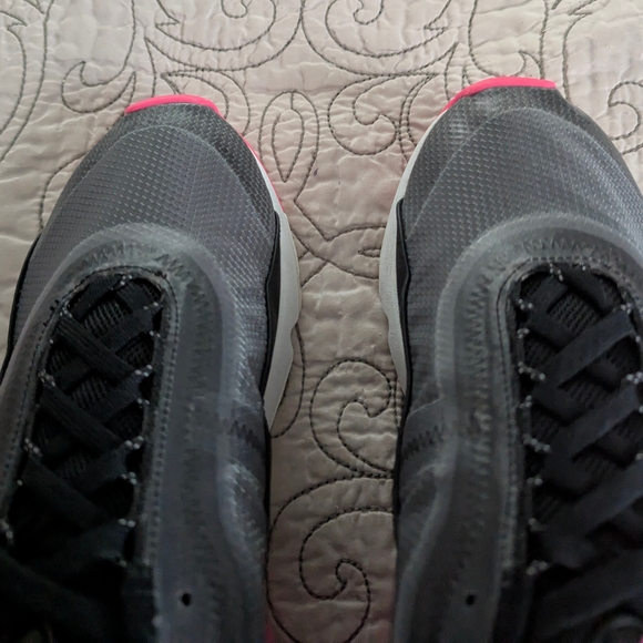 Nike Air Max 2090 Sneakers - Picture 5 of 14